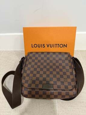 Louis Vuitton Brooklyn PM Messenger Bag Damier Ebene Canvas